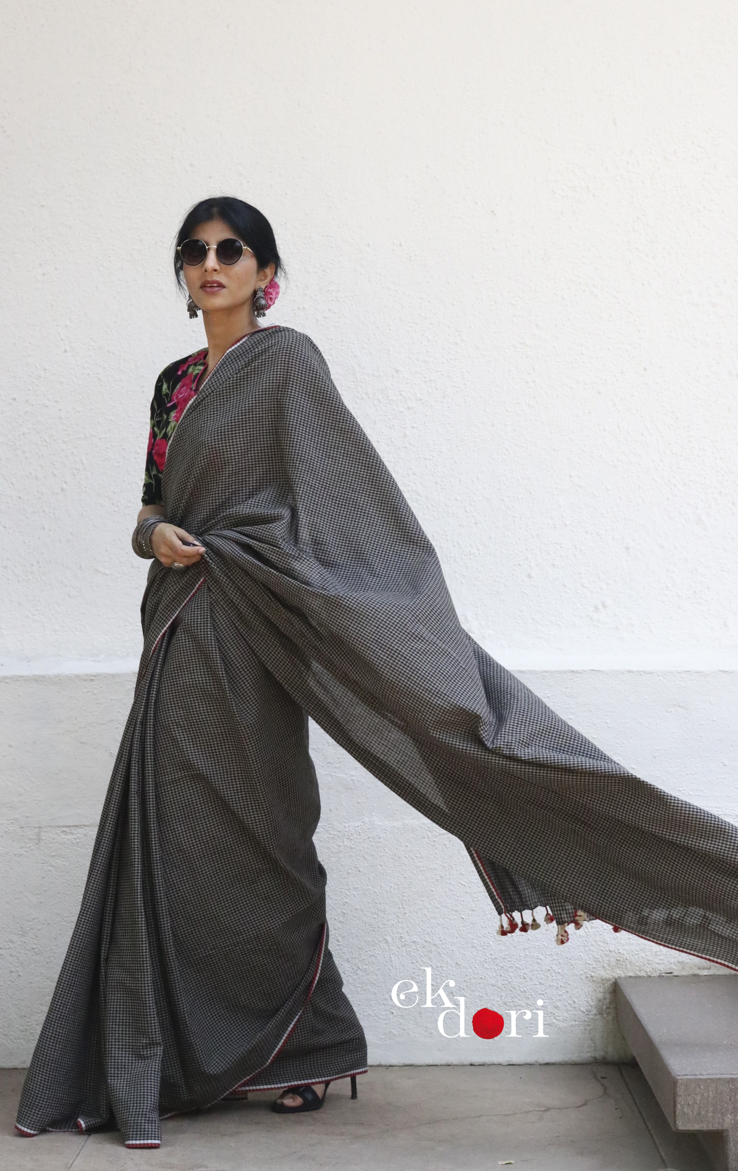 Soft Cotton Grey Checks Handloom Saree 'Summer Showers' : Summer Cotton Handloom Saree