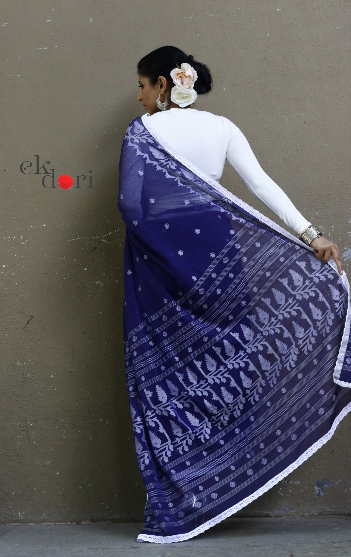 Buy Blue Soft Cotton Needle Jamdani Saree : Needle Jamdani Handmade Handloom Saree 'Siyahi'