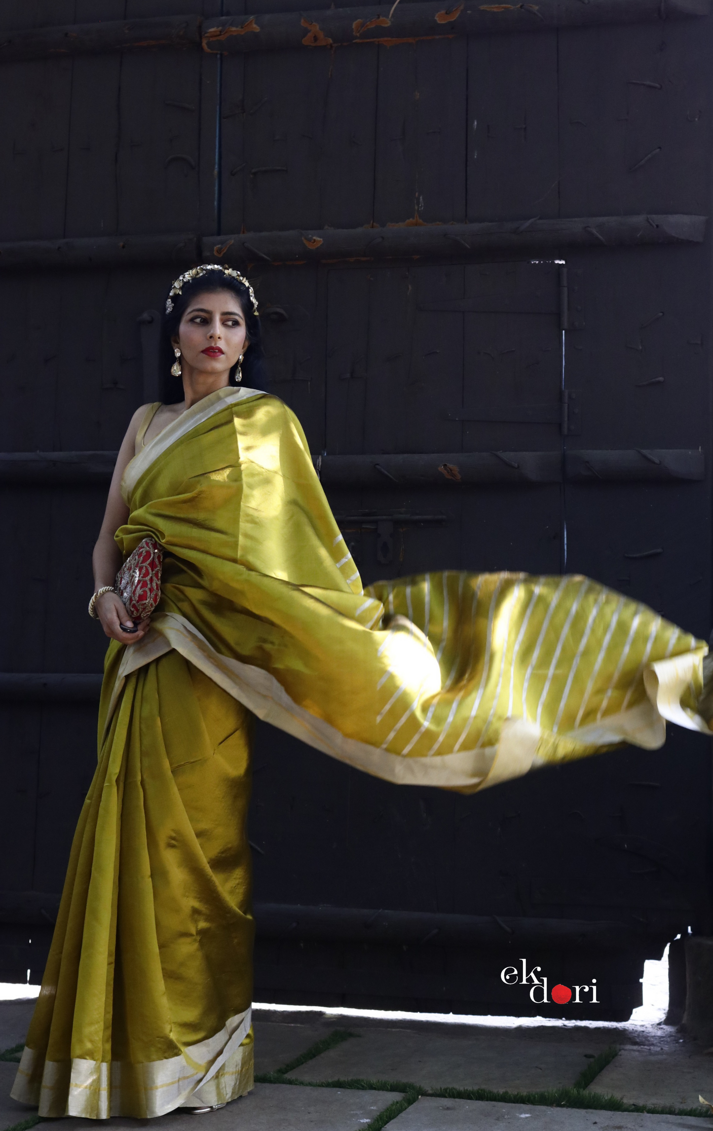 Sunehri Chanderi Silk Saree : Buy Chanderi Saree Online : Buy Handloom Chanderi Silk Saree Online