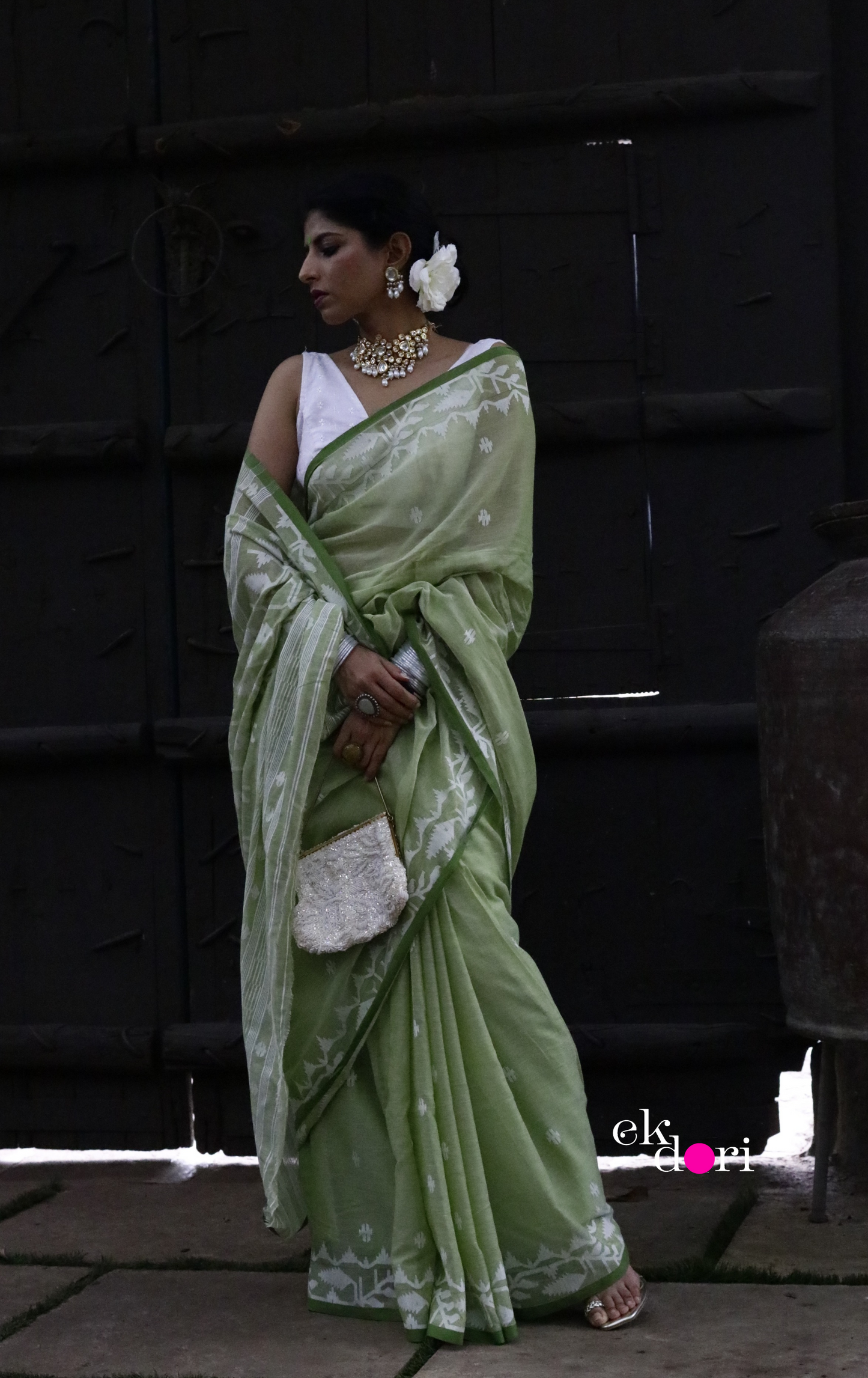 Buy Green Muslin Cotton Jamdani Saree : Green Pista & Pearls Needle Jamdani Handmade Saree