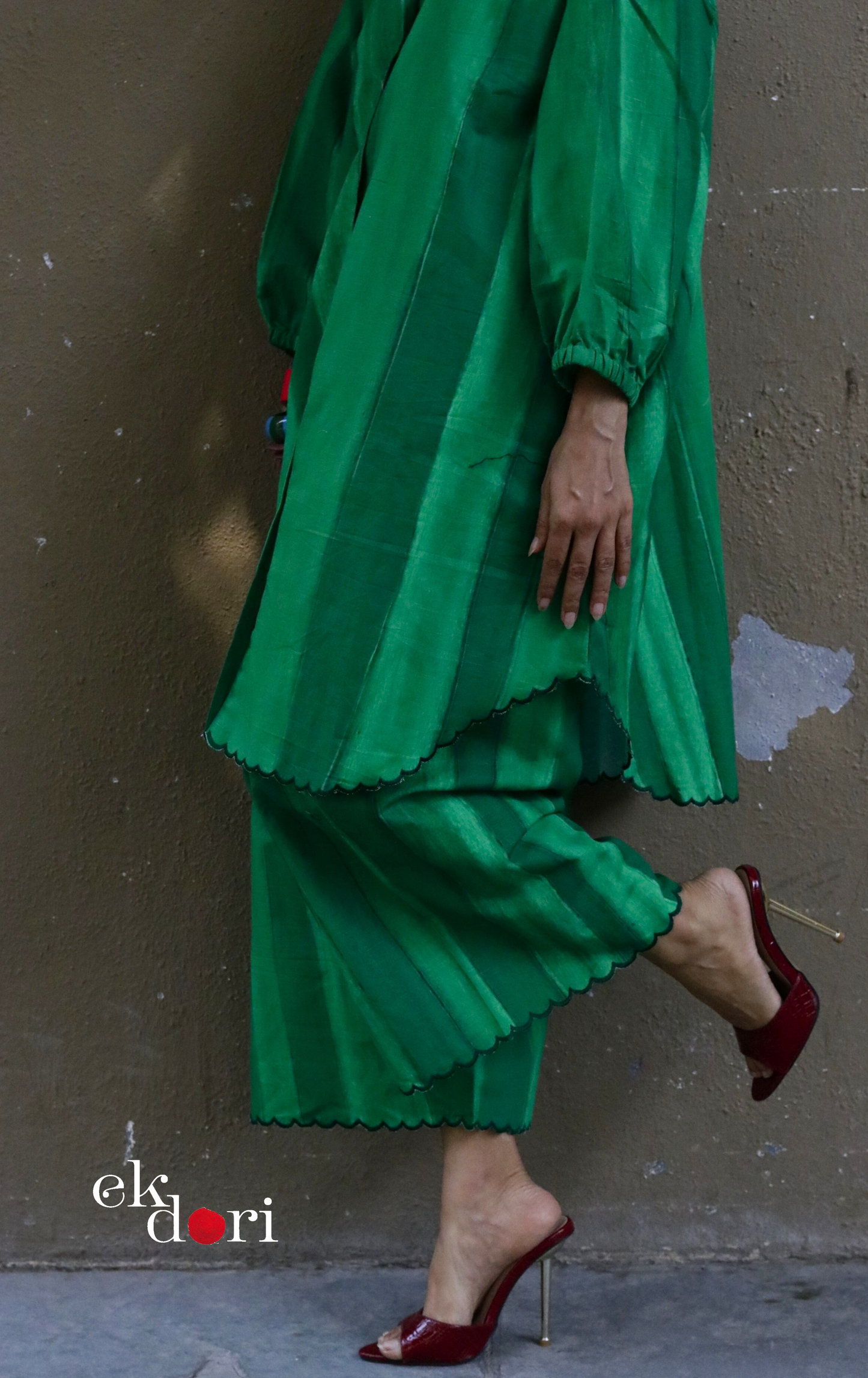 'Greener Grass' Scalloped Kurta Co-ord Set : Buy Cotton Linen Kurta Palazzo Fun Co-ord Set
