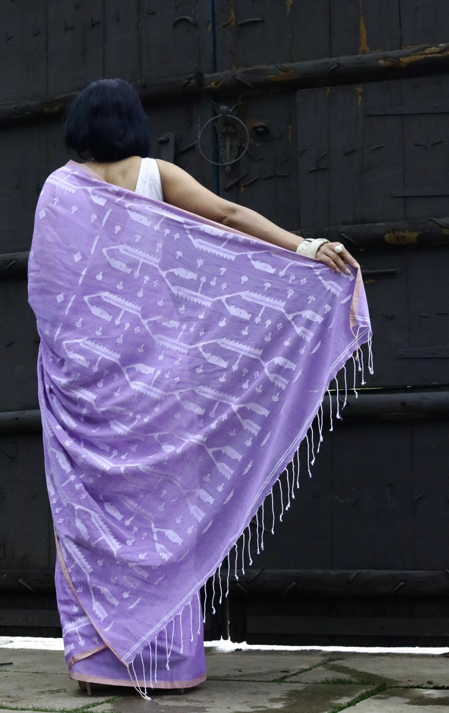 Buy Mauve Cotton Jamdani Saree : Purple 'Mauve Magic' Needle Jamdani Handmade Saree