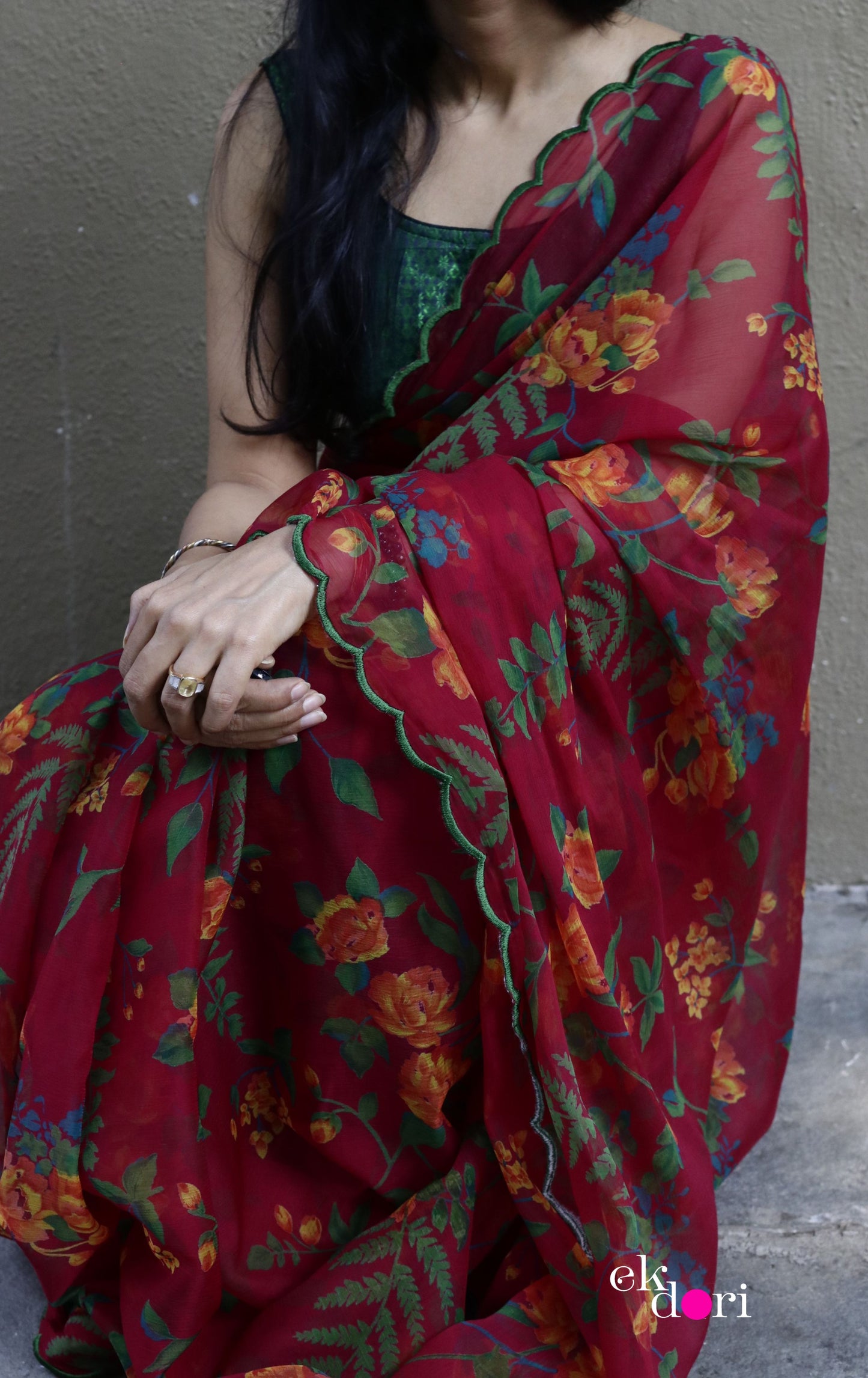 Buy Floral Chiffon Saree Online : 'True Love' Floral Semi Chiffon Saree With Scalloped Edges