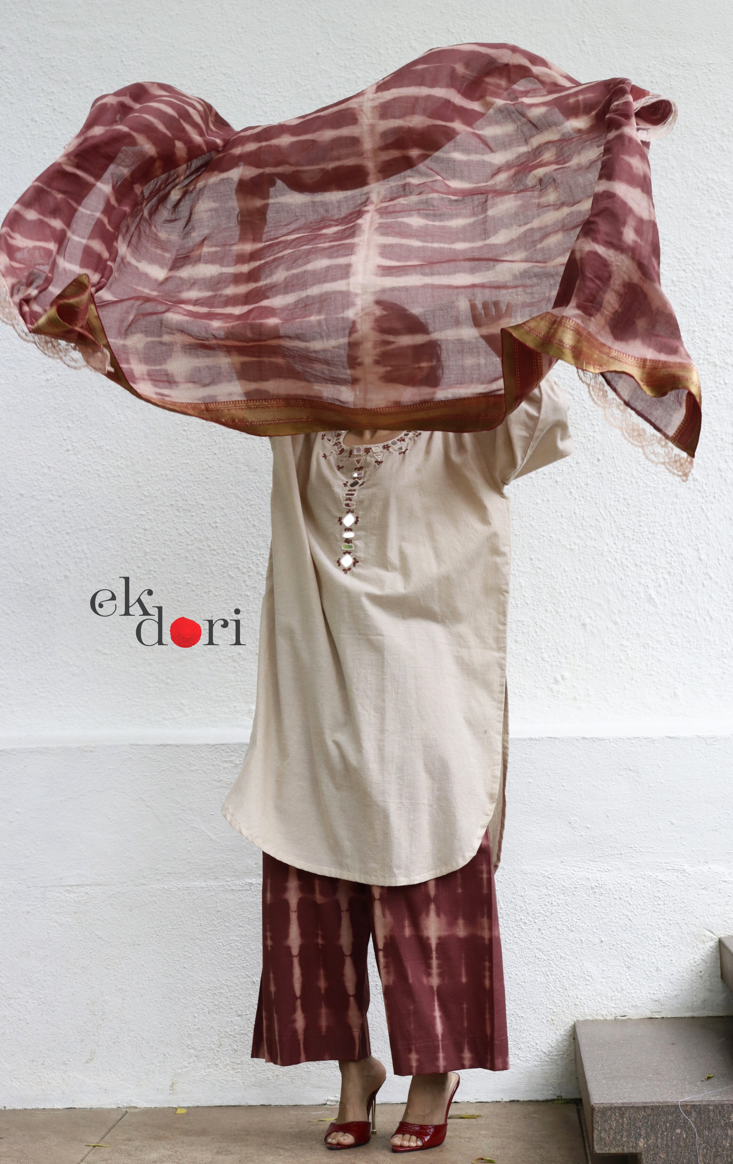 Cotton Hand Embroidered Kurta Co-Ord Set 'Sheesha' : Buy Palazzo Pant Kurta Tie Dye Cotton Co-ord Set 