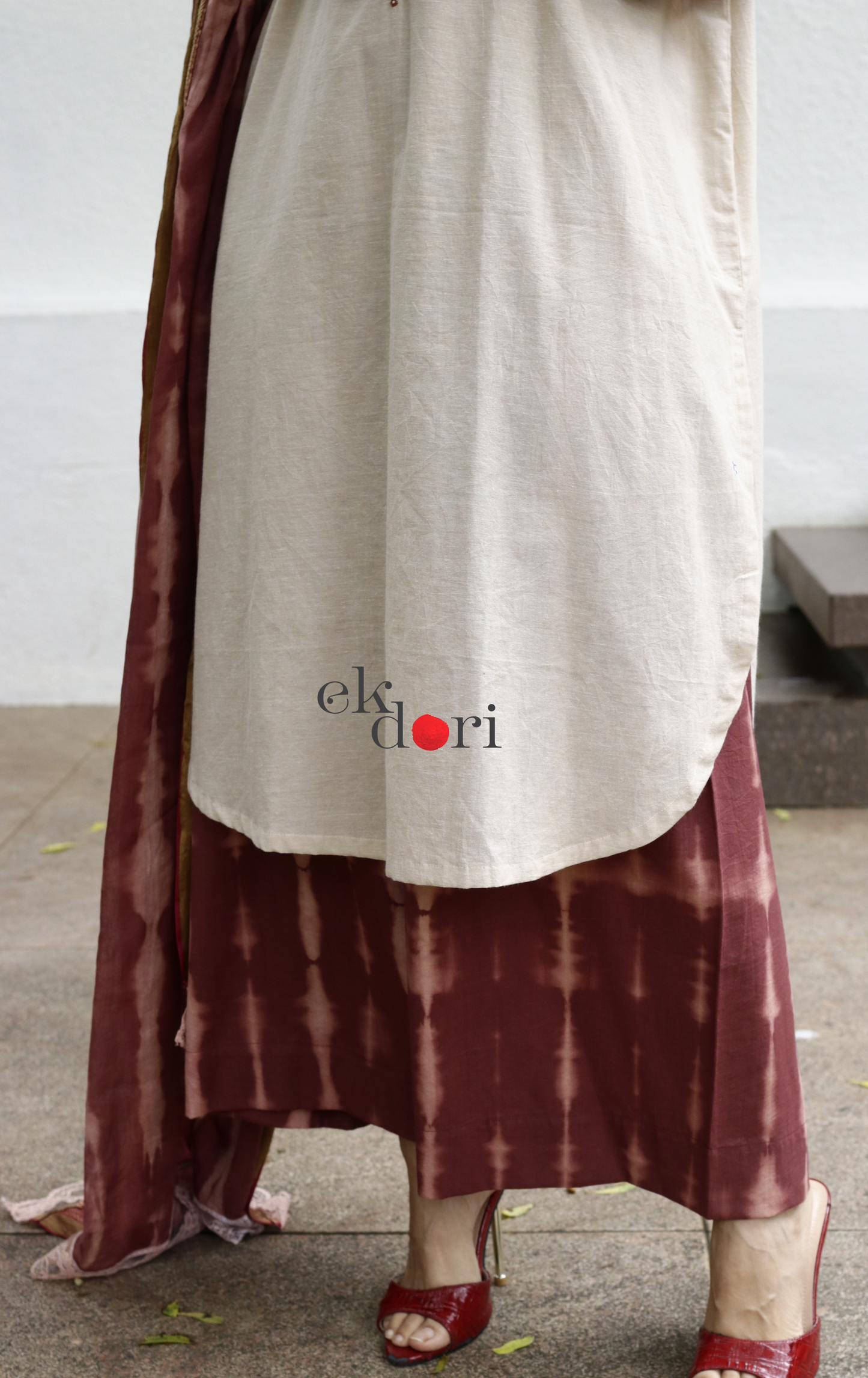 Cotton Hand Embroidered Kurta Co-Ord Set 'Sheesha' : Buy Palazzo Pant Kurta Tie Dye Cotton Co-ord Set 