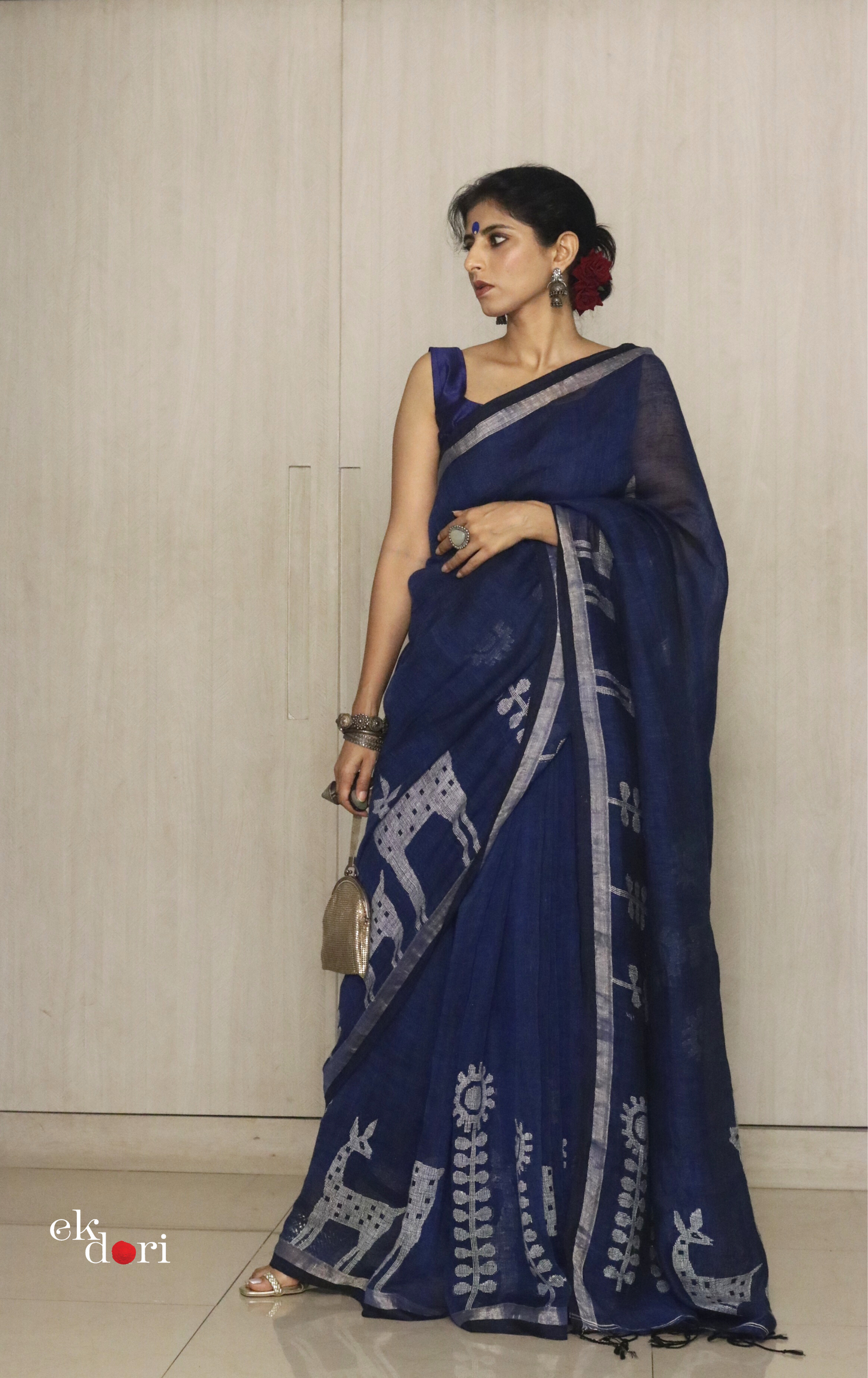 Buy 'Mother Deer' Navy Blue Linen Cotton Jamdani Saree : Navy Blue Needle Jamdani Handmade Saree