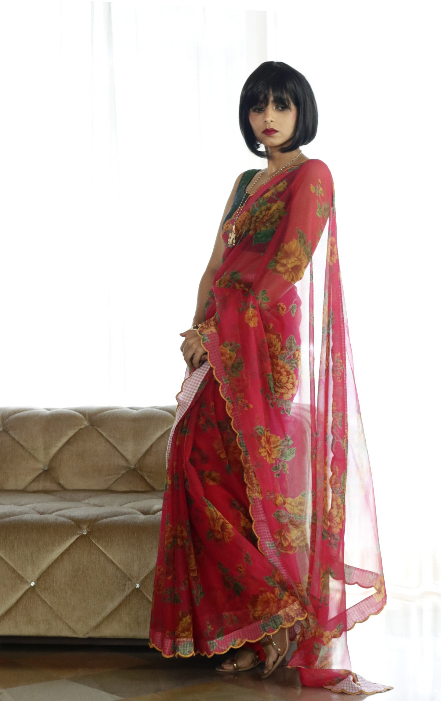 Buy Floral Chiffon Saree Online : 'Malti' Pink Floral Semi Chiffon Saree With Scalloped Edges