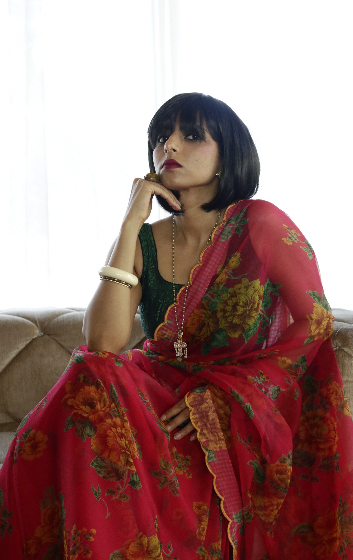 Buy Floral Chiffon Saree Online : 'Malti' Pink Floral Semi Chiffon Saree With Scalloped Edges