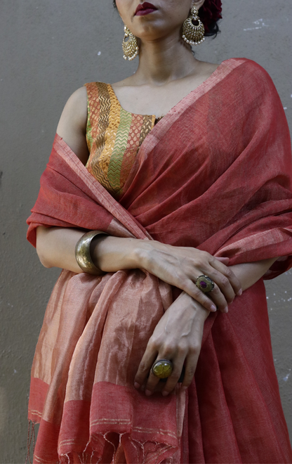 Buy Silk Linen 'Rust n Gold' Gold Metallic Sari : Gold Silk Linen Summer Saree