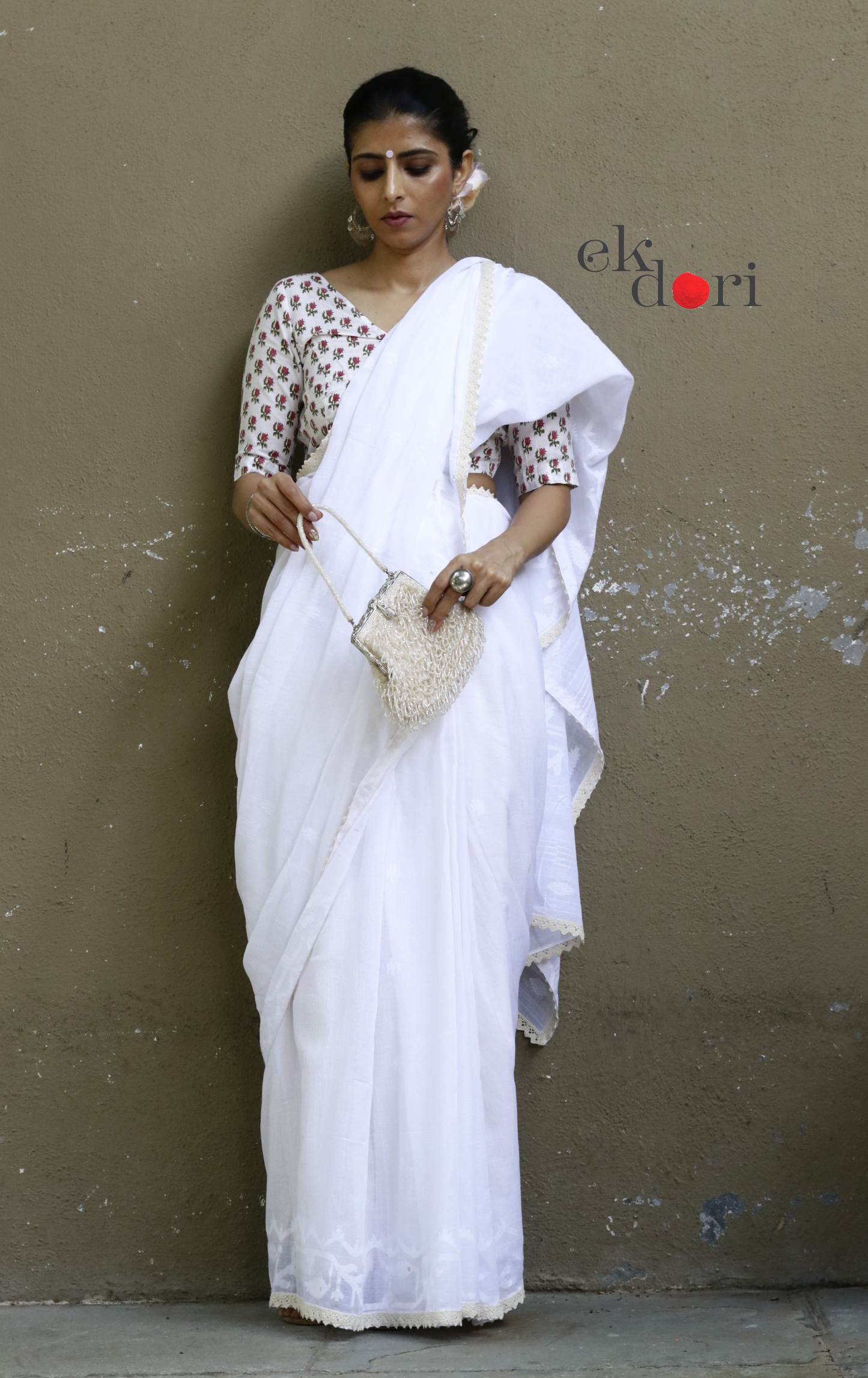 Buy White Soft Cotton Needle Jamdani Saree : Needle Jamdani Handmade Handloom Saree 'Chaandani'