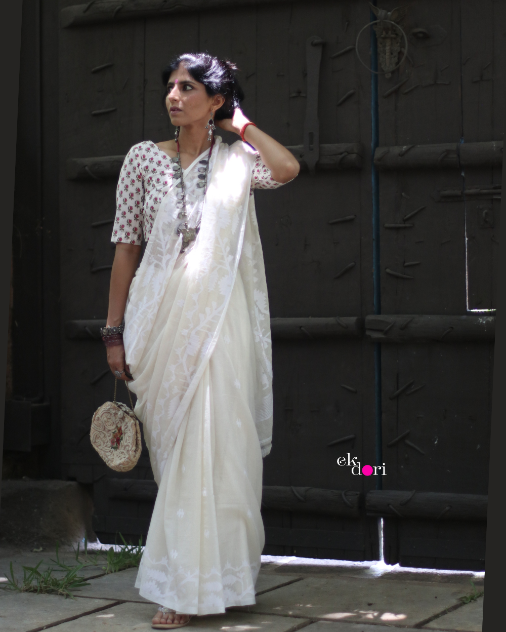 Buy Muslin White Jamdani Saree : Moonlight White Jamdani Saree
