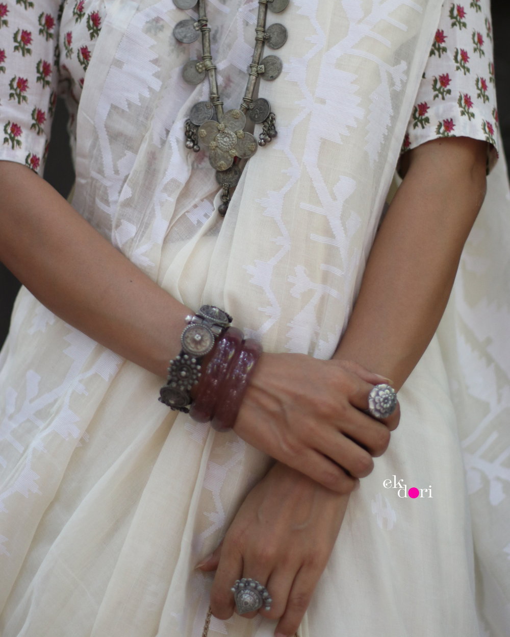 Buy Muslin White Jamdani Saree : Moonlight White Jamdani Saree
