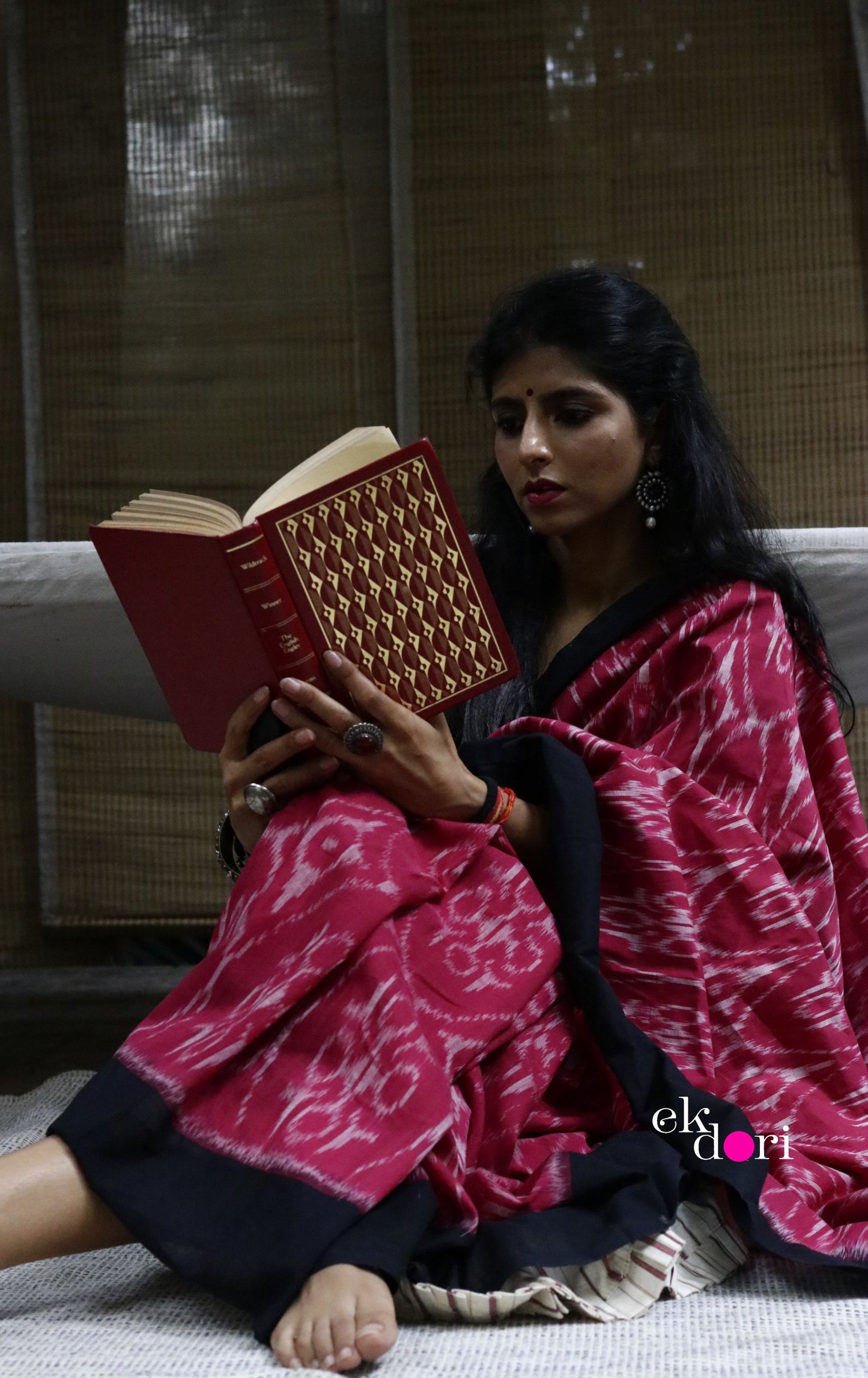 'Saloni' Handloom Pochampally Ikat Saree : Workwear Saree Handloom Pochampally Ikat Saree