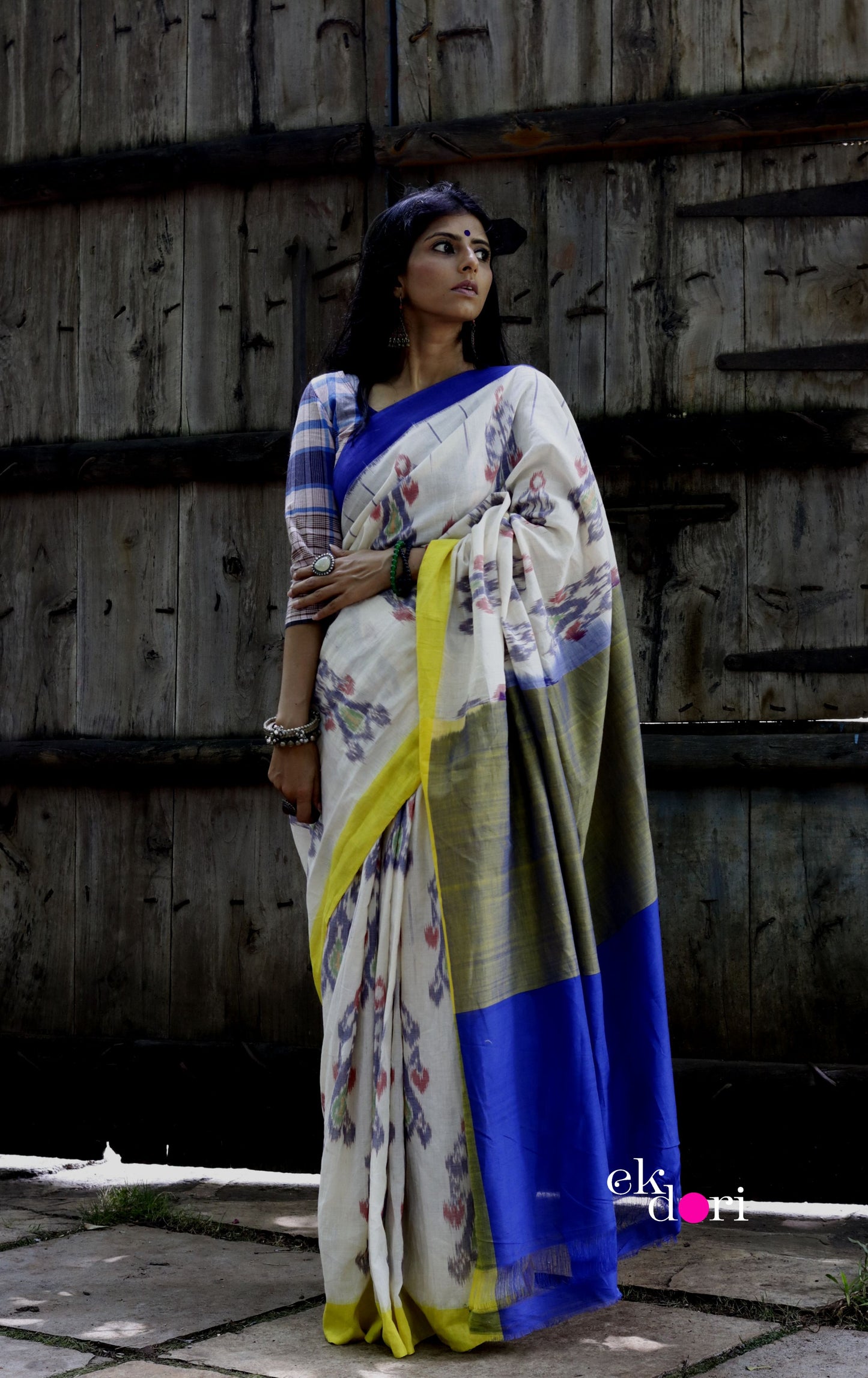 'Sarah' Handloom Pochampally Ikat Saree : Unique Handloom Ikat Saree