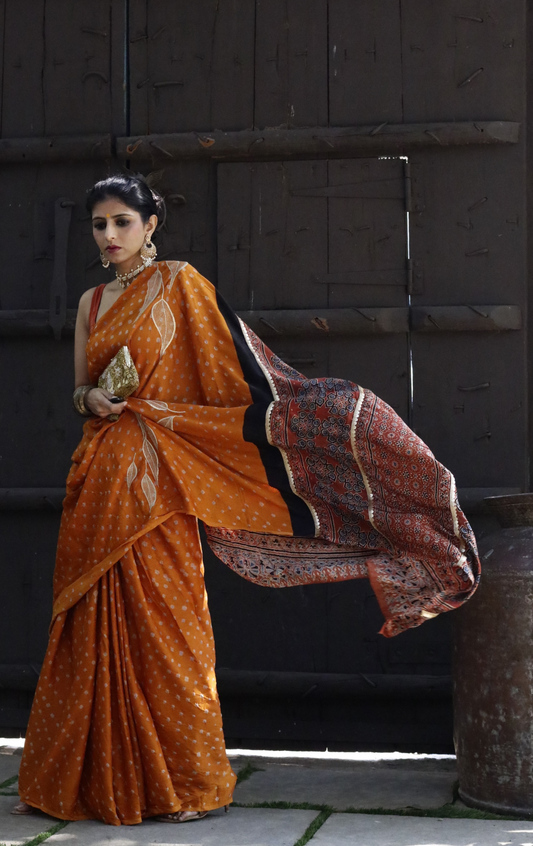 Buy Bandhani & Ajrakh Designer Saree Online : 'Rust & Rose' Ajrakh Bandhani Hand Made Saree