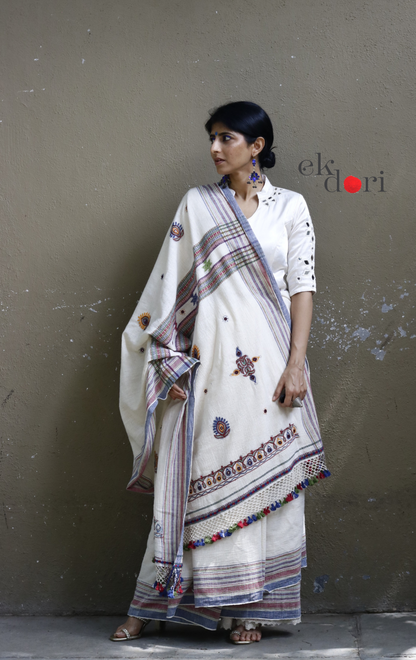 Bhujodi Saree 'Salt Desert' White Handloom Hand Embroidered Mirror Work Bhujodi Saree : Pure Kala Cotton Unique Bhujodi Handloom Saree