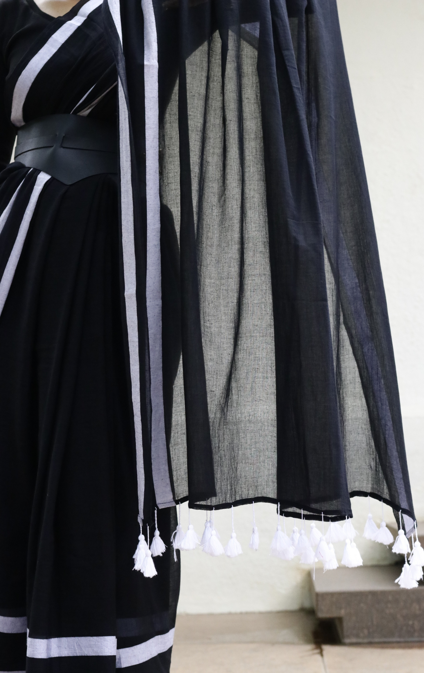 The Ivory & Coal Cotton Mul Saree : Buy Cotton Mul Sarees