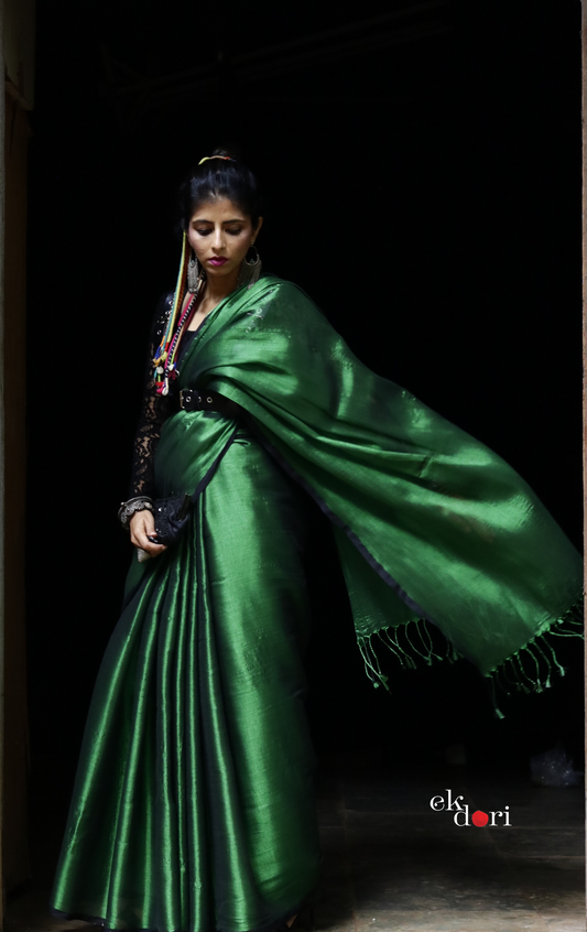Buy Tissue Mul Cotton Metallic Pale Green Sari : 'Dense Forest' Tissue Mul Cotton Budget Festive Saree