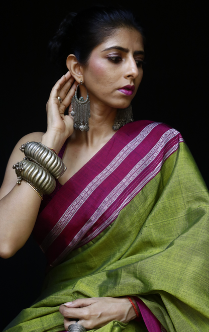 Buy Ilkal Rayon Silk Handloom Saree : Ilkal 'Humble Henna Saree'