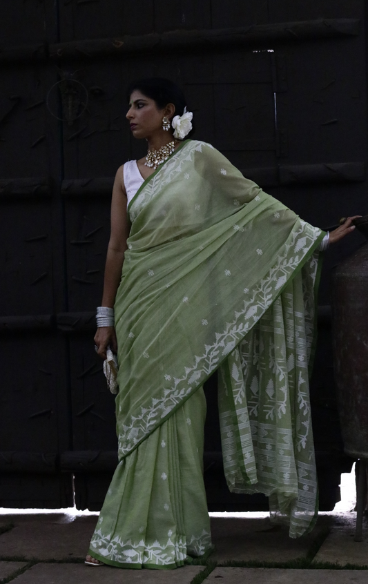 Buy Green Muslin Cotton Jamdani Saree : Green Pista & Pearls Needle Jamdani Handmade Saree