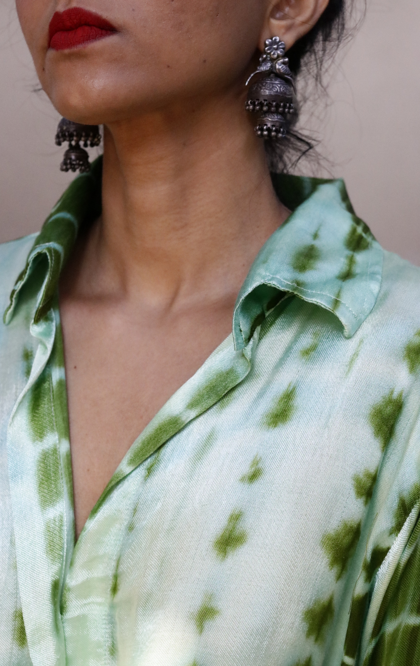 Tie & Dye Shibori 'Green Haze' Blue  Green Mashru Co-ord Set : Buy Kurta Palazzo Mushru Co-ord Set With Scalloped Edges