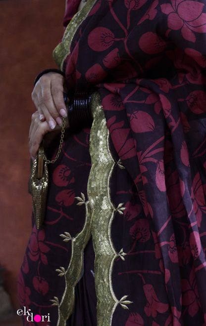 Red Lotus Pen Kalamkari Silk Saree : Festive Pure Silk Pen Kalamkari Saree