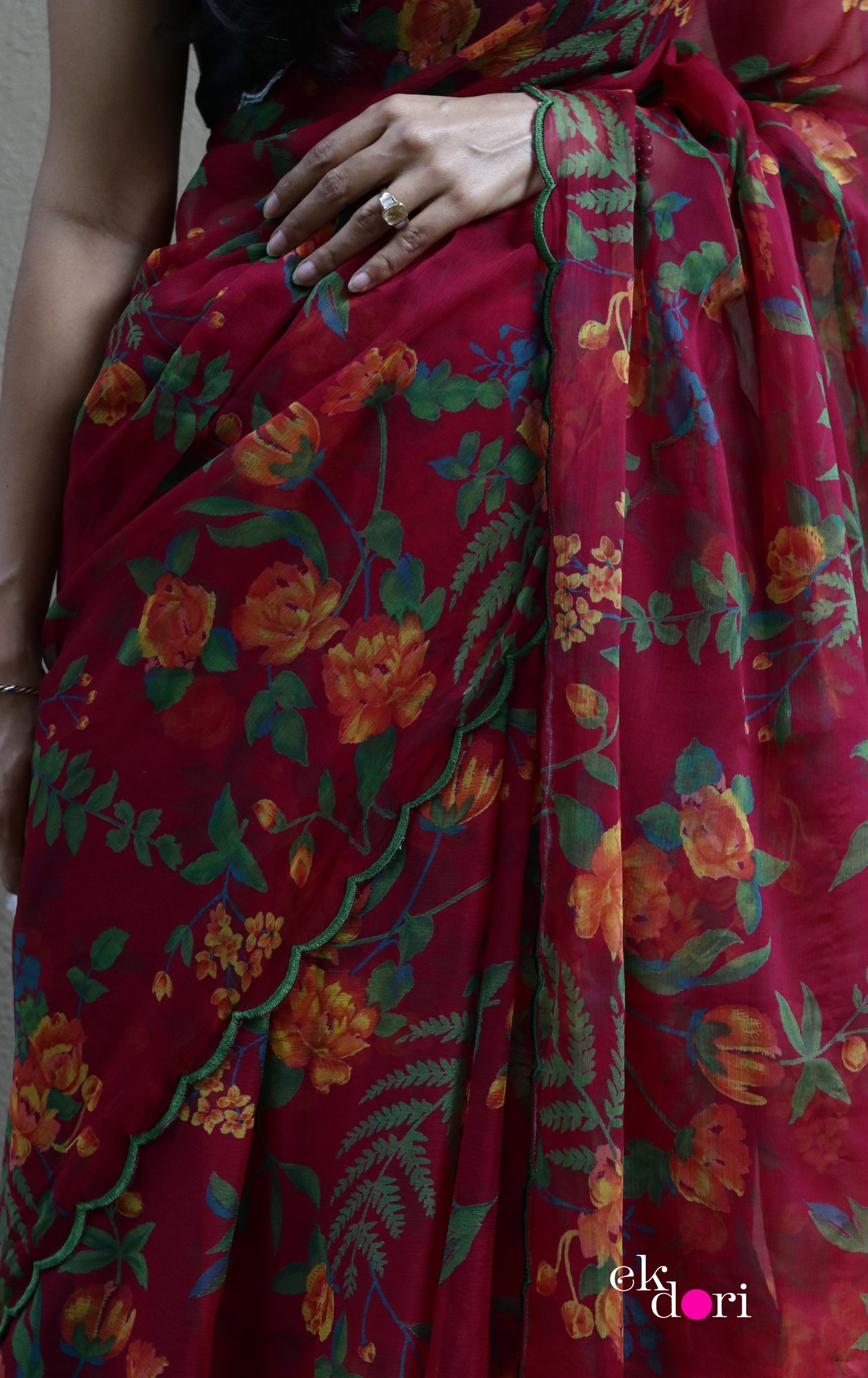 Buy Floral Chiffon Saree Online : 'True Love' Floral Semi Chiffon Saree With Scalloped Edges