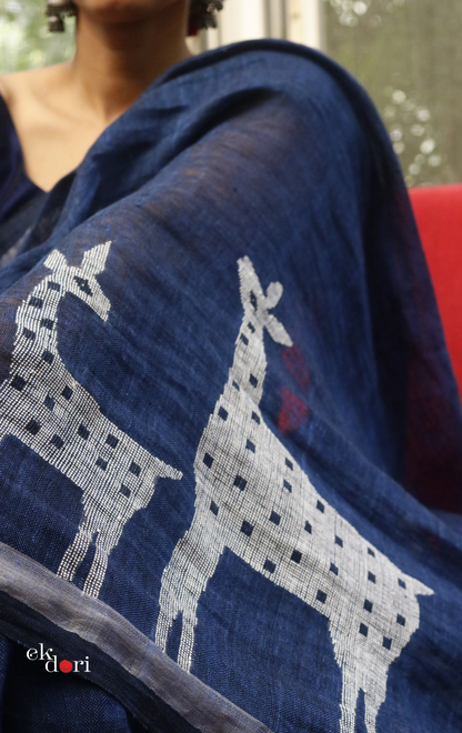 Buy 'Mother Deer' Navy Blue Linen Cotton Jamdani Saree : Navy Blue Needle Jamdani Handmade Saree