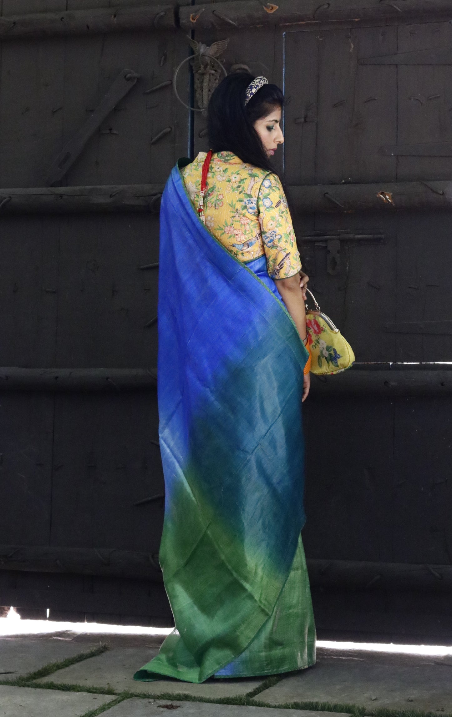 The Sea & Sky Raw Silk Shaded Saree : Ombre Blue Raw Silk Saree