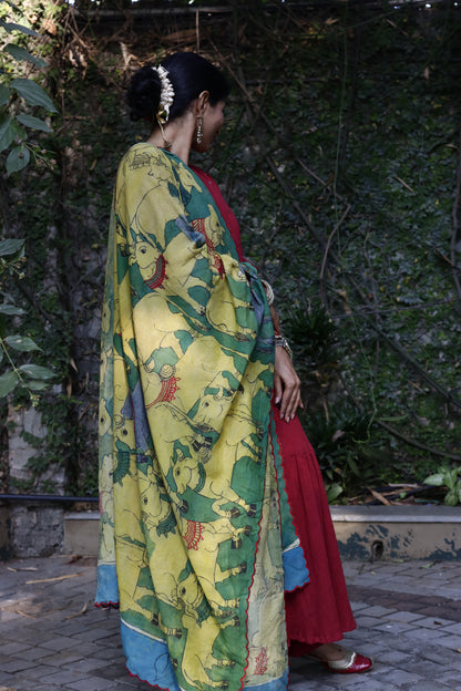 Nandi Pen Kalamkari Dupatta With Scalloped Edges & Embroidery : Festive Dupatta