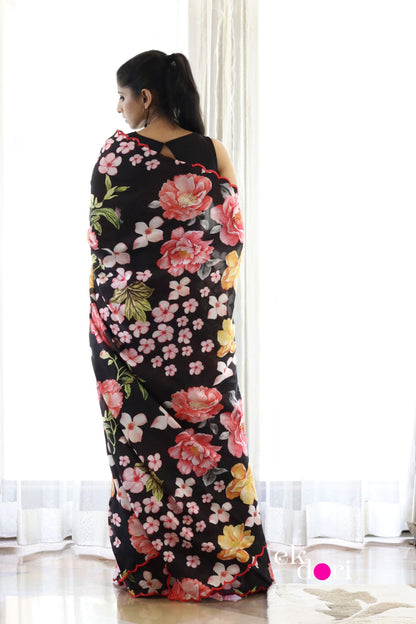 Buy Bold Floral Saree 'Sweet Escape' Scalloped Muslin Saree : Black And Floral Saree