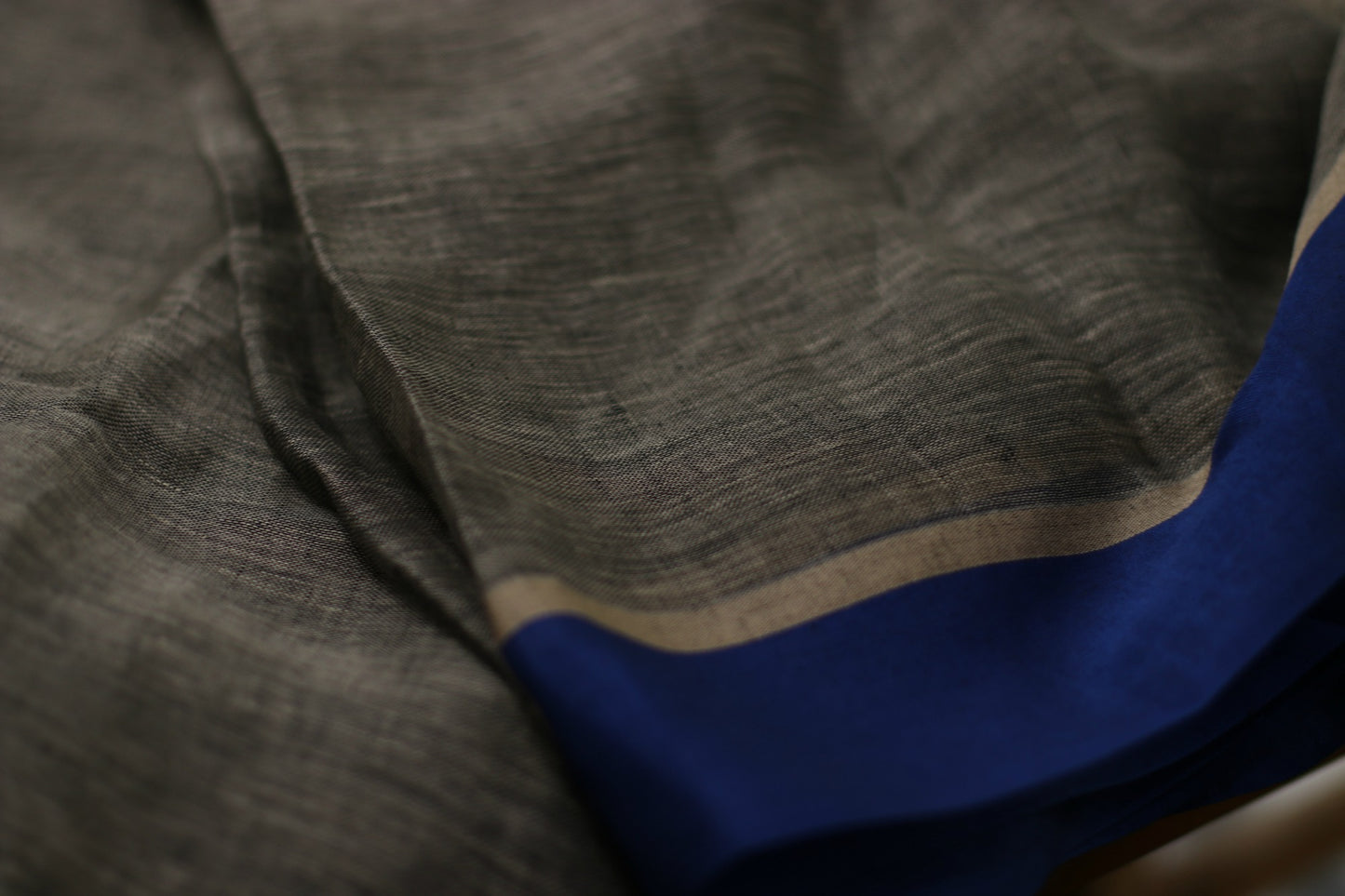 Buy Grey Linen Saree : Moonlit Night Grey Pure Linen Saree