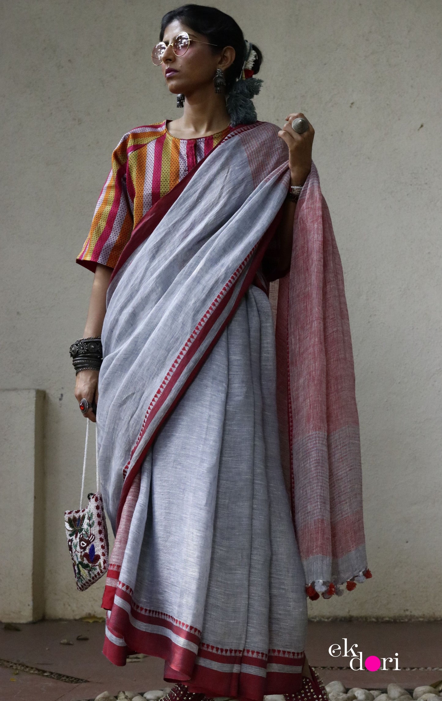 Buy Pure Linen Saree Online : Red On Grey Pure Linen Summer Saree