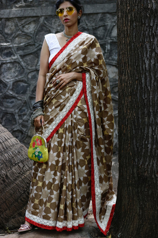 Cotton Saree Hand Printed Using Natural Dyes With Rich Textures : Taara Saree
