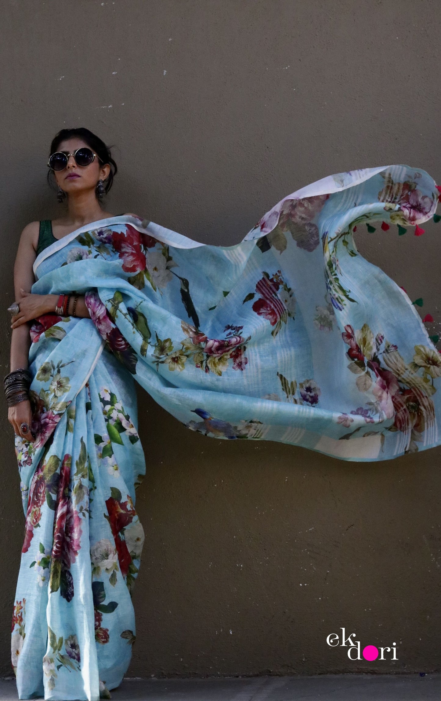 Buy Floral Printed Linen Saree : Summer Story